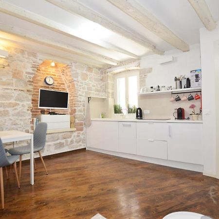 Pisinium Apartment Rovinj Exterior foto